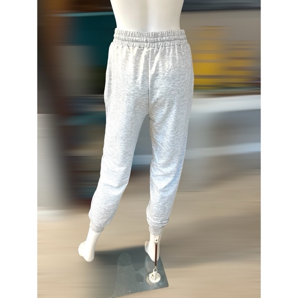 FINAL PRICE Two piece sequin heart loungewear set sz Small and medium - Picture 9 of 12